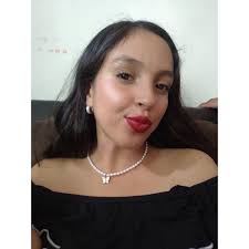 No vendo. Busco vestido para fiesta, niña talla 16 o CH con las 3 B. Sí es  de mi agrado resuelvo de inmediato. (Fotos y precio)