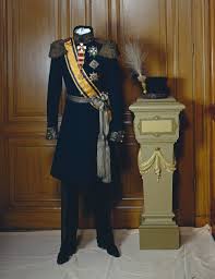 Willem wim van hanegem (dutch pronunciation: Pin Auf Chronicles Of A Royal Palace