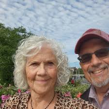 Is carpet restretching common and who is responsible for the issue, the  installer or the carpet quality?