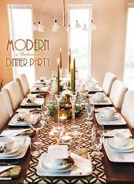 We're definitely feeling autumnal + in the dinner party hosting mood… makes us want to be guests at this dinner party! L Eggs 3 S This Warm And Modern Autumn Dinner Party Tablescape F Thanksgiving Table Settings Elegant Thanksgiving Decorations Table Setting Dinner Party Table