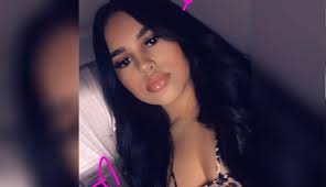 El final del paraíso (2019) — vanessa salazar. Becky G Stephanie Gomez La Hermana De La Cantante Se Roba La Atencion De Fans En Instagram Off Side Depor