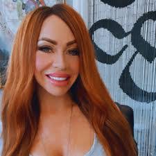 Shannon Nicole's Instagram, Twitter & Facebook