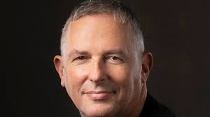 Magnus Wood's Instagram, Twitter & Facebook