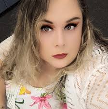 What is the best nail salon for a full set in Stockton?