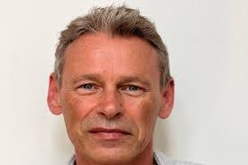 Peter Lawrence's Instagram, Twitter & Facebook