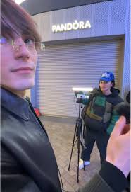 Tokyo Sims Sean Solo