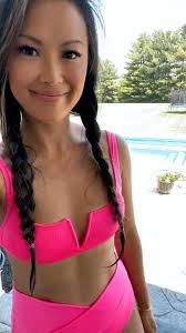 Paseando el nuevo bikini modelo YLA en Ibiza 🍓Llevo la talla XS. Ya  disponible en nuestra web (link en bio 🔗) ✨ Súper cómodo y seguro de  llevar, y a la vez