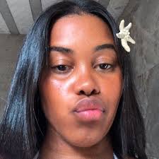 Nicole Inacio (@nicoleinacio)