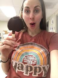 Hey Queens! 👑 Follow us