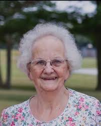 Myra Lee's Instagram, Twitter & Facebook