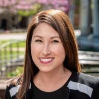 Linda Bencomo's Instagram, Twitter & Facebook