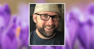 Timothy Mailloux's Instagram, Twitter & Facebook