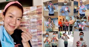 View the profiles of people named rui en. Actress Rui En Her Fan Club Handed Out 2 150 Care Packages 3 006 Handwritten Notes To Medical Staff Mothership Sg News From Singapore Asia And Around The World