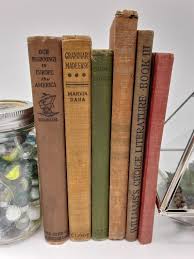 Set Of 6 Decorative Books Bookshelf Decoration Vintage Books Antique Books Home Staging Wedding Table Centerpiece Shelf Decor In 2020 Book Decor Wedding Table Centerpieces Antique Books