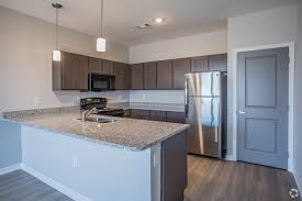 Highland street memphis, tn 38111. Forum Flats Apartments Memphis Tn Apartments Com