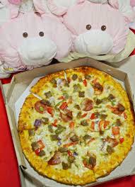 Most immediately, we've increased the frequency of our already strict sanitizing procedures in high touch. Review Of New Hand Stretched Pizza By Pizza Hut Philippines Stretchpa Rochkirstin Com