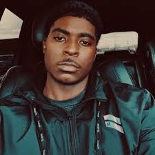 Knoxwell Dunne (@Knoxdafox)