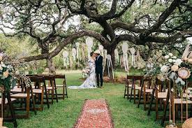 12 Fabulous Hill Country Venues For A Texas Destination Wedding See Texas Hill Country Wedding Venues Hill Country Wedding Venues Country Wedding Venues