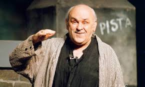 Hofi géza (born hoffmann géza) was a hungarian actor and comedian. Oszinte Vallomas Nem Tud Szabadulni Az Emlektol Hofi Geza Ozvegye Ripost
