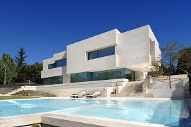 Casado anuncia que las comunidades del pp adelantarán la matriculación para sortear la 'ley celaá'. Family House In Pozuelo De Alarcon A Cero Archdaily