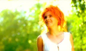 L'actualité de mylène farmer, des anecdotes et infos exclusives sur les albums, singles, clips et concerts de mylène farmer, des reportages, des rencontres entre fans de mylène. Clip Innamoramento 2000 Monalice Mylene Farmer