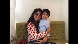 The film stars shilpa shetty, paresh rawal, meezaan jaffrey and pranitha subhash. Shilpa Shetty With Son Viaans Goofy And Super Cute Pictures Bollywood