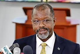 Munroe responds to Minnis