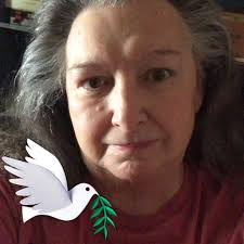 Soft studio smiles with Carly Keenan KAKE