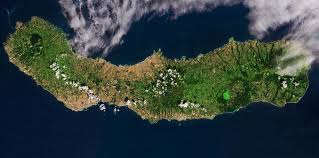 Island hopping in the azores is always a great way to travel, with cars, bikes and foot passengers easily ferried from one island cluster to the next. Esa Sao Miguel Azores