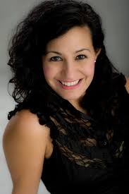 Olga Perez Flora, mezzo-soprano