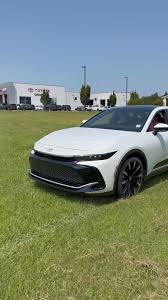 Image result for Oxygen White 2023 Crown