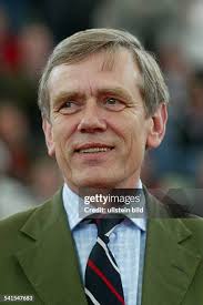 121点のGeorg Freiherr Von Waldenfelsの写真と高解像度写真