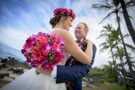Posted by bridal dream hawaii at 5:52 pm no comments: Wedding Florals Leis Flower Circles Ancient Hawaiian Weddings