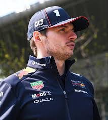 Aaron Basil's Instagram, Twitter & Facebook