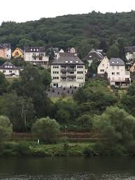 Du willst eine neue wohnung in cochem mieten? 3 Zimmer Wohnung Zu Vermieten Klottener Strasse 5 56812 Cochem Cochem Zell Kreis Mapio Net