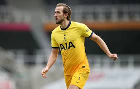 For sponsorship purposes, it was called the carling golden boot from 1994 to 2001, the barclaycard golden boot from 2002 to 2004, the barclays golden boot. Harry Kane Mohamed Salah And Bruno Fernandes Included In Star Dominated Manchester City Pfa Team Of The Year But Chelsea Ignored