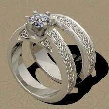 Pin By Tordis Dansk On Craftiness Celtic Wedding Rings Celtic Wedding Ring Sets Favorite Engagement Rings