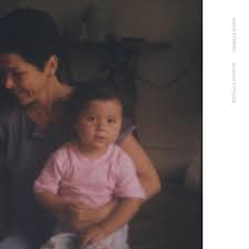 Silvana Estrada | Conozco a pocos seres humanos tan interesantes como mi  Mamá 🥹💐 Con tanto gusto por la vida y el arte. Con tantos libros en la  cabeza y… | Instagram