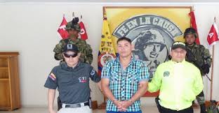 El alcalde de medellín aseguró que la detención de alias manolo se logró gracias a la información que brindó. Ejercito Capturo Al Segundo Cabecilla Del Frente Capitan Mauricio Del Eln Medellin Caracol Radio