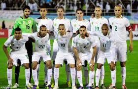 الذي تتخلله 3 مباريات ودية كما هو معلوم، وشهدت القائمة تواجد حارس أولمبي. Ù…ÙˆÙ†Ø¯ÙŠØ§Ù„ 2014 ØªØ´ÙƒÙŠÙ„Ø© Ø§Ù„Ø¬Ø²Ø§Ø¦Ø± Ø§Ù„Ø§ÙˆÙ„ÙŠØ© ØµØ­ÙŠÙØ© Ø§Ù„Ø±ÙŠØ§Ø¶ÙŠØ©