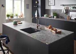 Verschiedene marmorarten, granit arbeitsplatten, fensterbanke. Arbeitsplatten Material Vergleich Unterschiede Vor Und Nachteile Von Laminat Mdf Holz Stein Keramik Glas Edelstahl Kuchenfinder