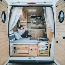 Mooie Houten Binnenkant Van Camper Leukmetkids Caravanity Van Amenage Amenagement Camionette Fourgon Amenage Camping Car