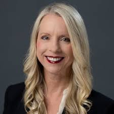 Dawn Farina's Instagram, Twitter & Facebook