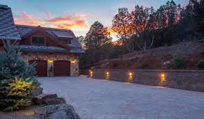 Image Result For Retaining Wall Lights Backyard Pool Designs Landscaping Company Driveway Lighting