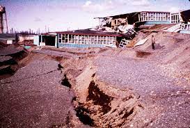 Mar 27, 2014 · according to the usgs, the great alaska earthquake caused over $300 million in damage ($2.3 billion in 2013 dollars) and took the lives of 131 people, 119 of those due to the tsunamis. 1964 Alaska Earthquake Damage Photos