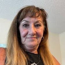 Kathy Ruff's Instagram, Twitter & Facebook