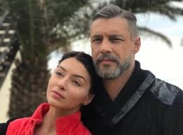 смотреть фильм ничто не случается дважды бесплатно все серии Serial Nichto Ne Sluchaetsya Dvazhdy Soderzhanie Serij Couple Photos Couples Scenes