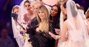 We did not find results for: Heidi Klum Dieses Hochzeitskleid Wunscht Sich Tom Bunte De