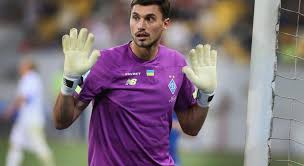 Стекеленбург и бущан заняли место в воротах. Dinamo Kiev Bushan Obratilsya K Gruppe Fanatov Prizyvayushih Luchesku Ujti Video Unian