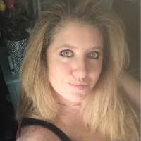 Jennifer Averett's Instagram, Twitter & Facebook